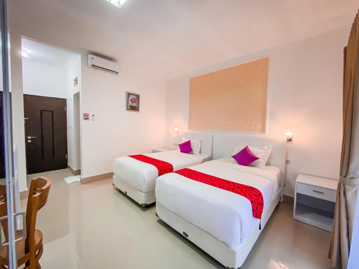 Kesari Glory Hotel Batununggul Bagian luar foto