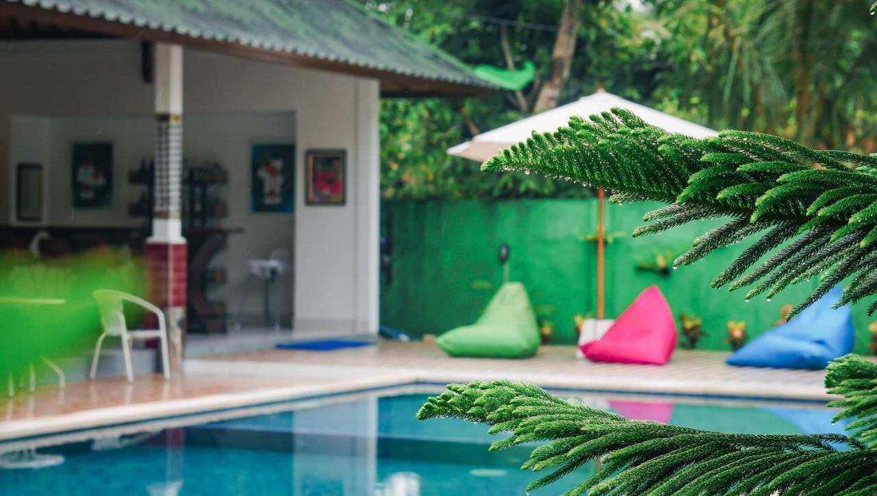 Kesari Glory Hotel Batununggul Bagian luar foto