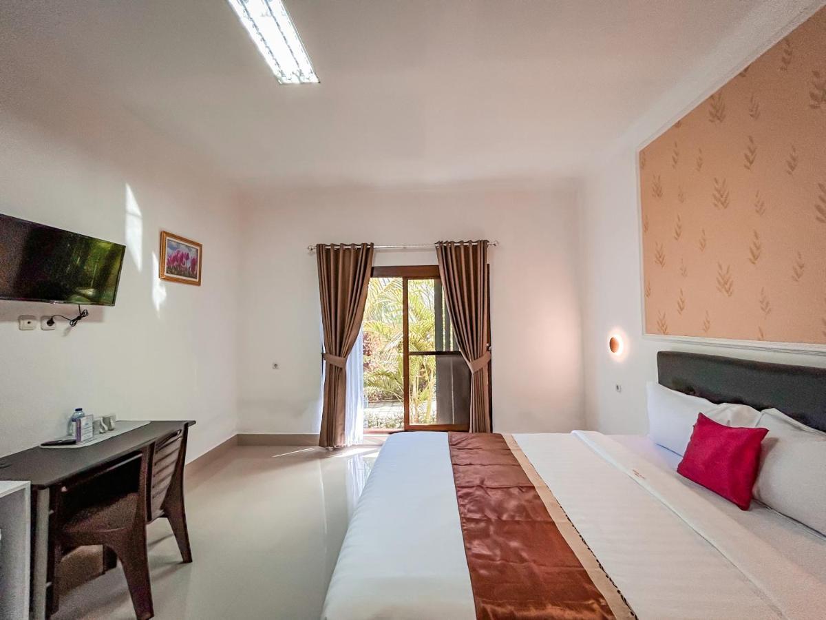 Kesari Glory Hotel Batununggul Bagian luar foto