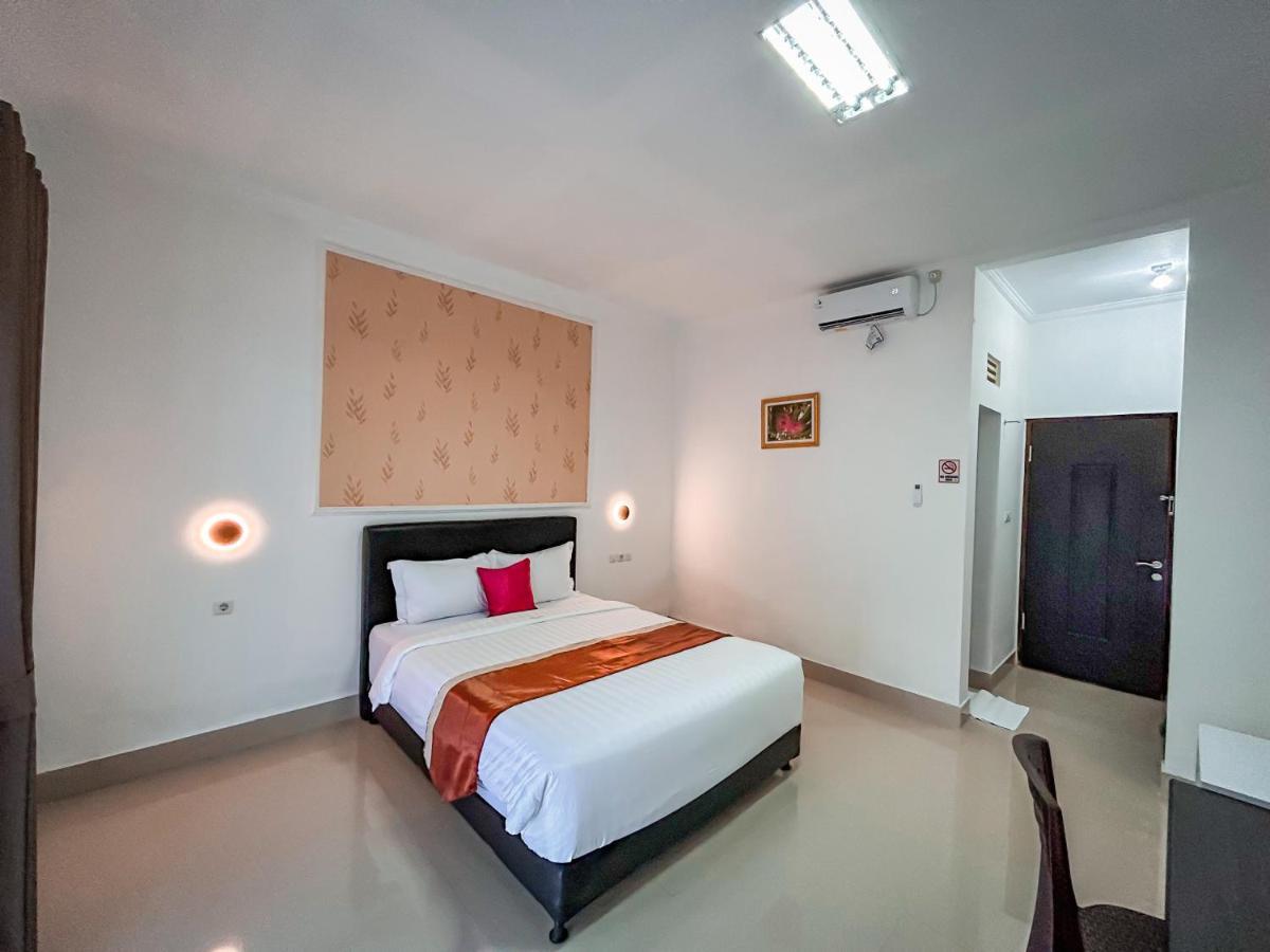Kesari Glory Hotel Batununggul Bagian luar foto